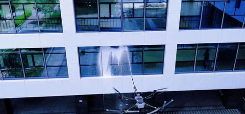 najświeższe informacje o firmie Wysoki budynek w Shenzhen żegna się z 'Spider-Manem' dzięki rewolucyjnym dronom z podwójną liną