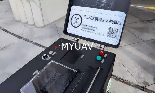 MYUAV FC30X Drone przymocowane